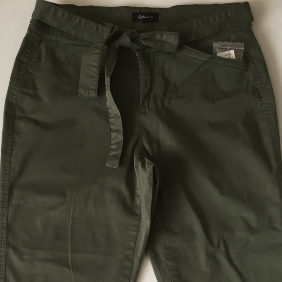 Mid-Rise Cotton Stretch Cropped / Ankle Pants - Picture 1 of 9